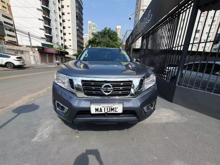 Nissan Frontier Cinza 13