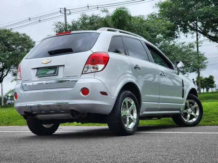 Chevrolet Captiva Prata 18