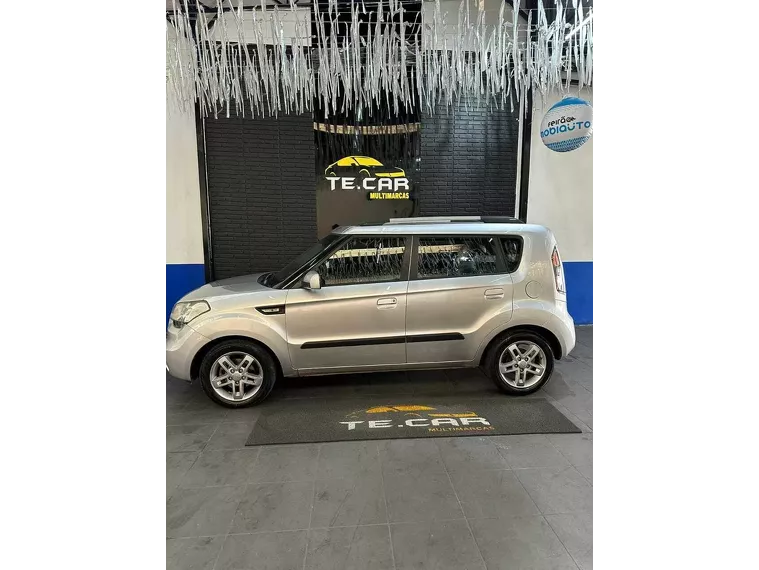 KIA Soul Prata 8