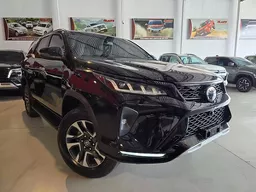 Toyota Hilux SW4