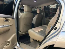 Toyota Hilux SW4