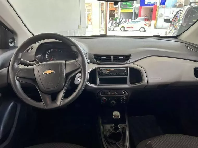 Chevrolet Prisma Branco 10