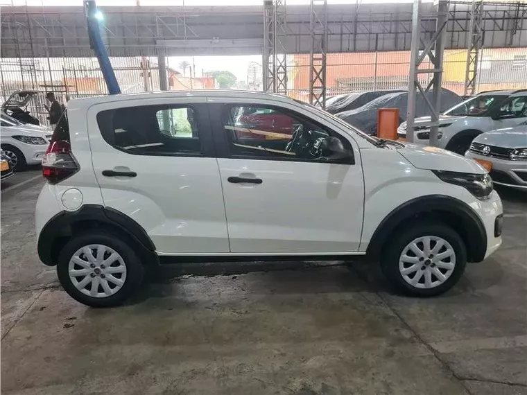 Fiat Mobi Branco 2