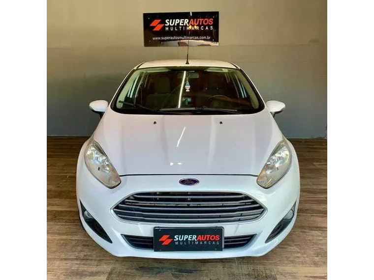 Ford Fiesta Branco 7