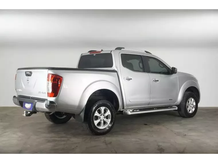 Nissan Frontier Prata 5