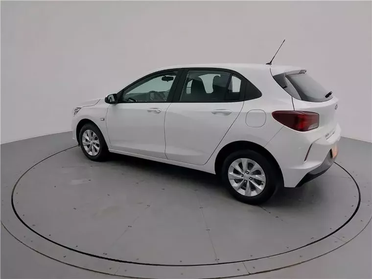 Chevrolet Onix Branco 15