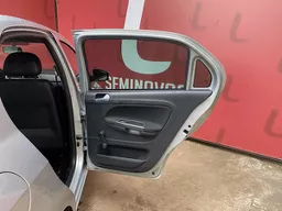 Volkswagen Voyage