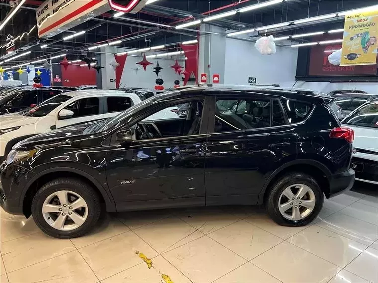 Toyota RAV4 Preto 3