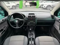 Volkswagen Polo Sedan