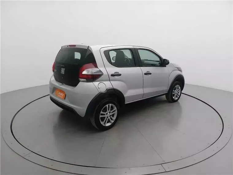 Fiat Mobi Prata 16