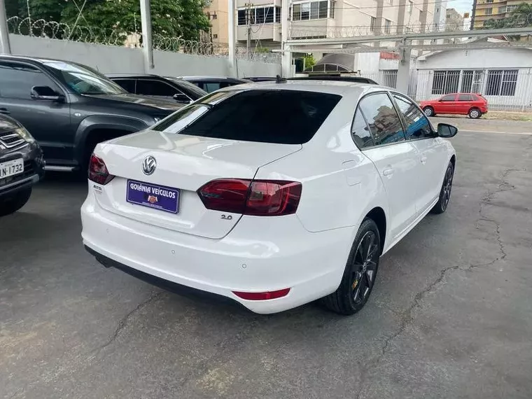 Volkswagen Jetta Branco 5