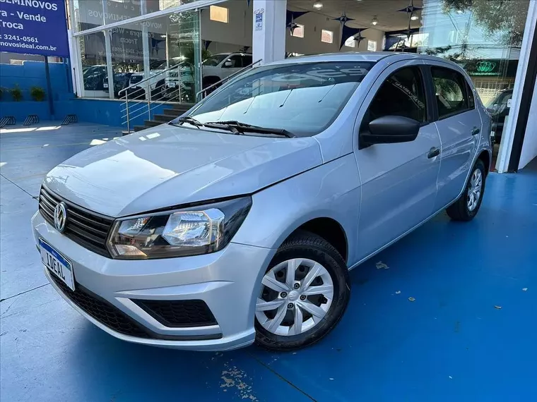 Volkswagen Gol Prata 4