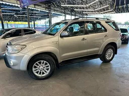 Toyota Hilux SW4