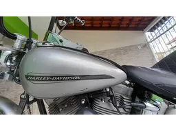 Harley-Davidson Standard