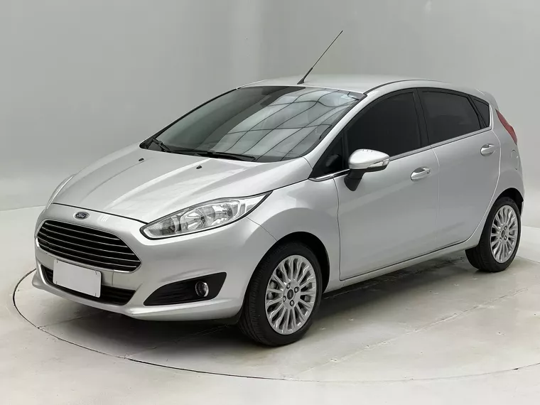 Ford Fiesta Prata 12