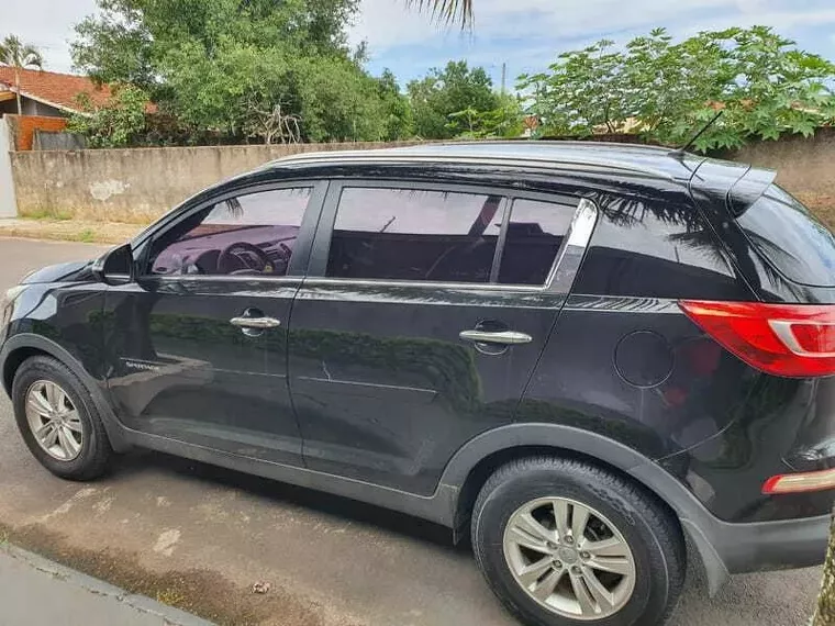 KIA Sportage Preto 13