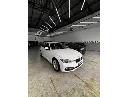 BMW 320i