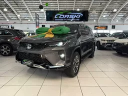 Toyota Hilux SW4