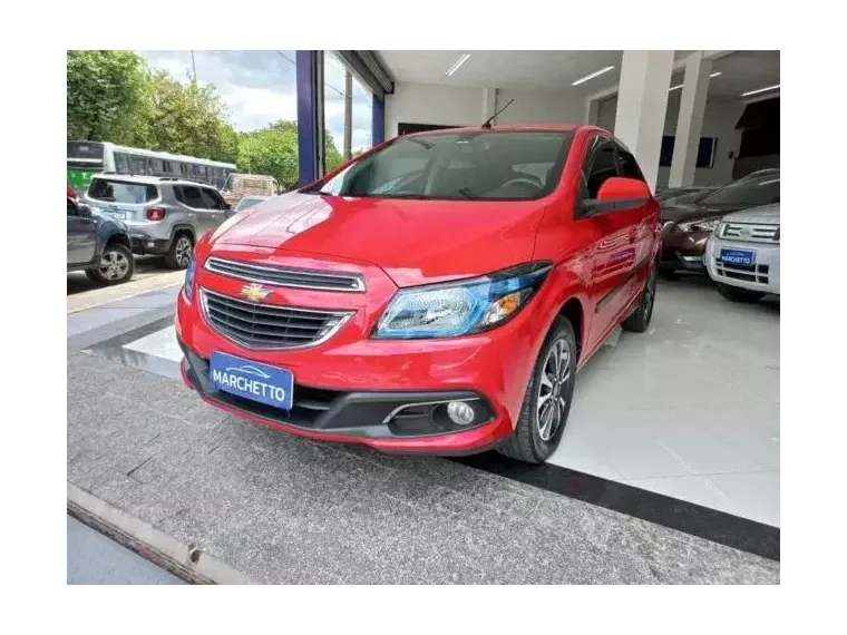 Chevrolet Onix Vermelho 2