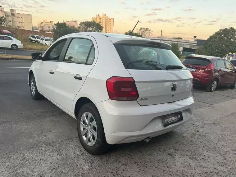 Volkswagen Gol Branco 5