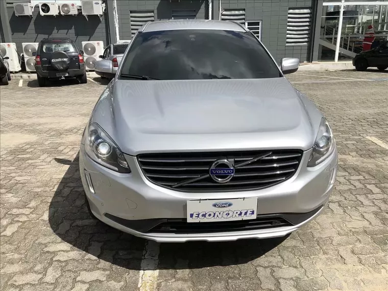 Volvo XC60 Prata 8