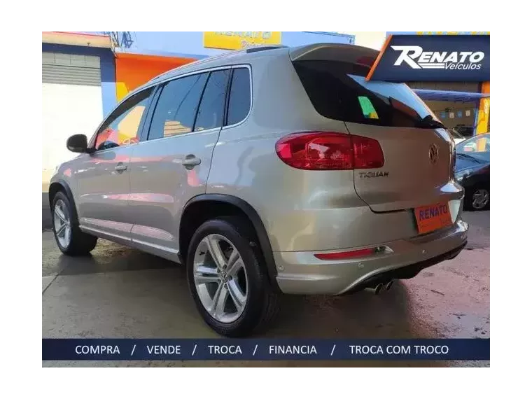 Volkswagen Tiguan Prata 2