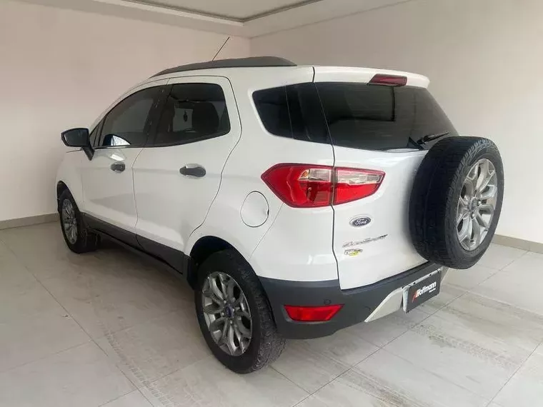 Ford Ecosport Branco 2