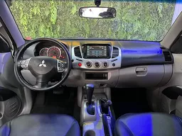 Mitsubishi L200 Triton