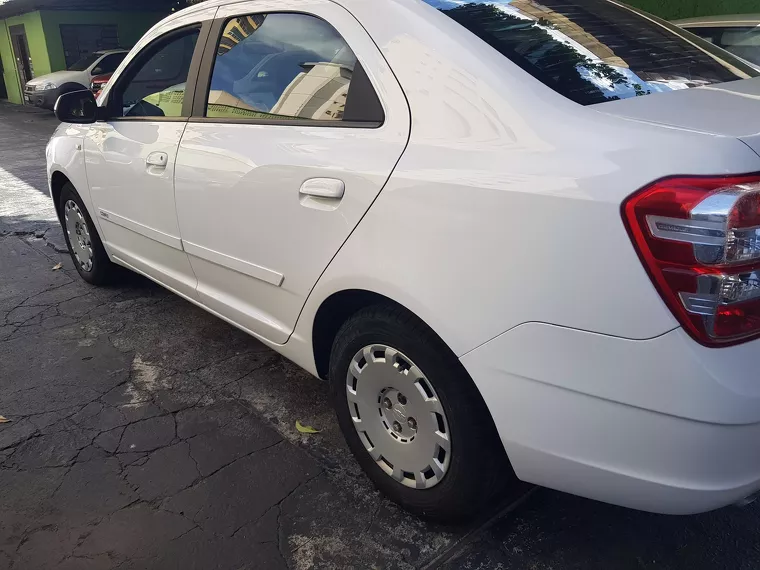 Chevrolet Cobalt Branco 8