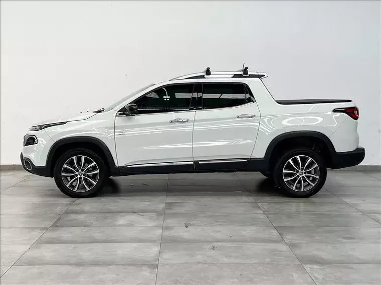 Fiat Toro Branco 12