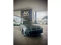 BMW 320i