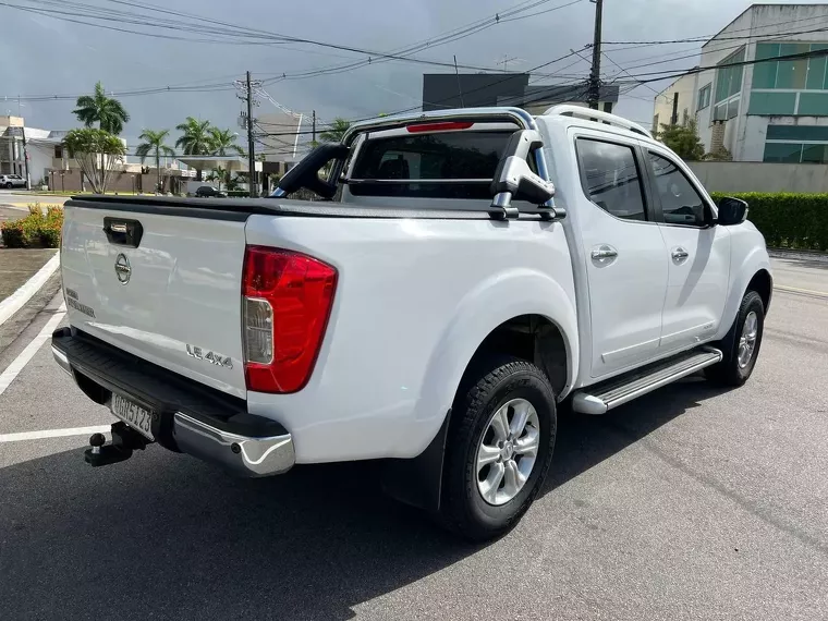 Nissan Frontier Branco 4