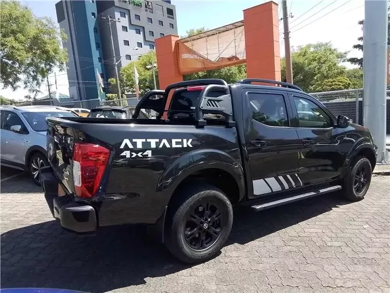 Nissan Frontier Preto 10