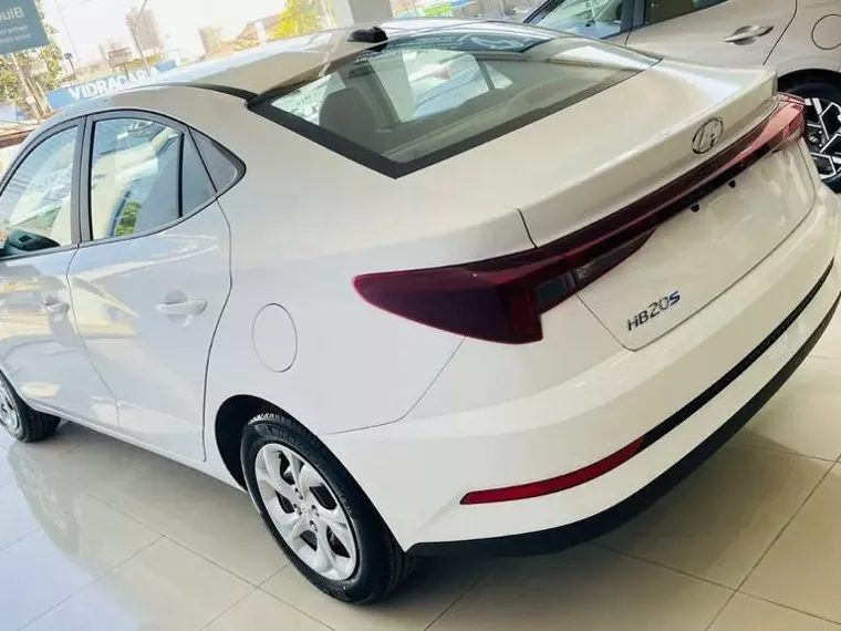 Hyundai HB20S Branco 4