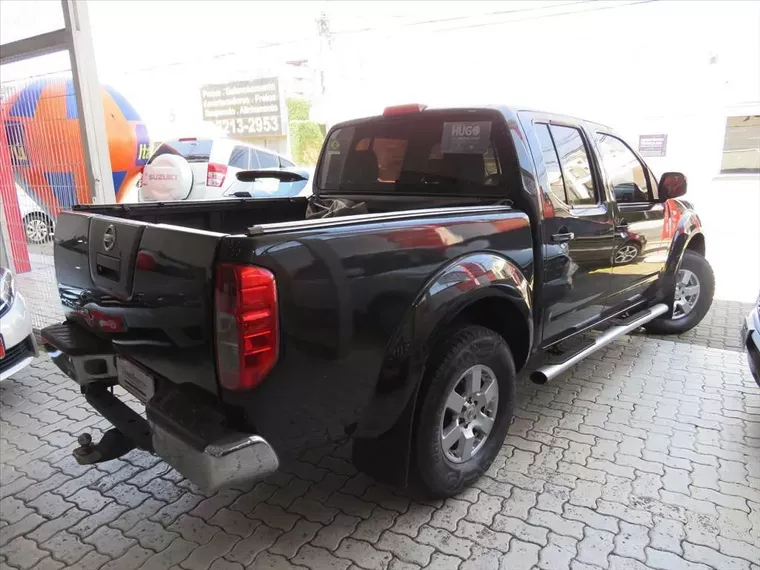 Nissan Frontier Preto 2