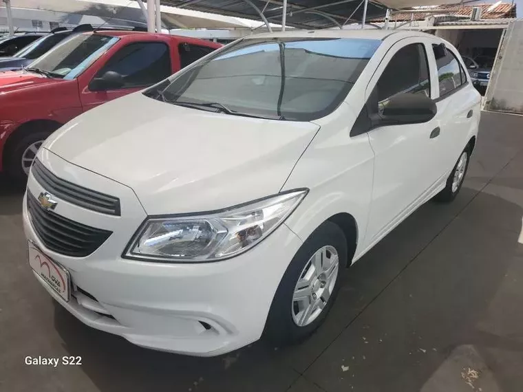 Chevrolet Onix Branco 4