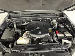 Toyota Hilux SW4