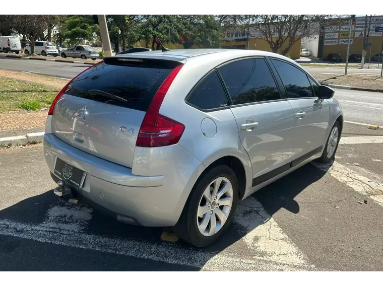 Citroën C4 Prata 8