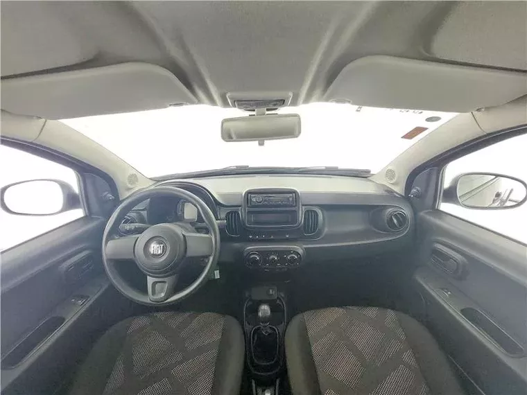 Fiat Mobi Prata 18