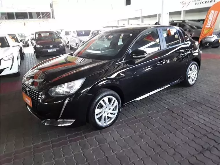 Peugeot 208 Preto 5