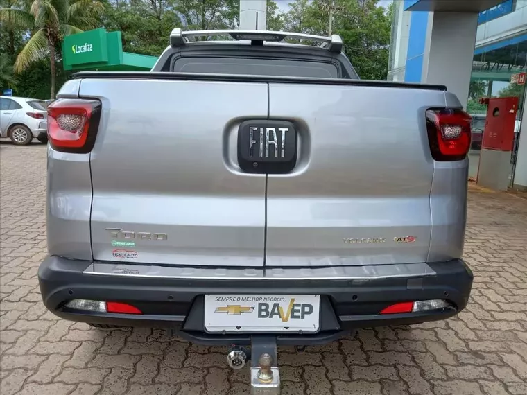 Fiat Toro Prata 2