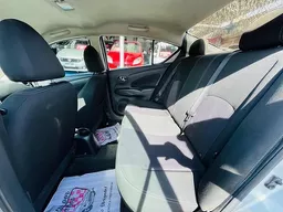 Nissan Versa