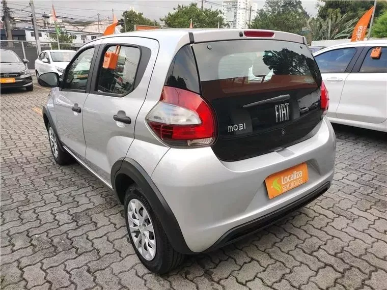 Fiat Mobi Prata 8