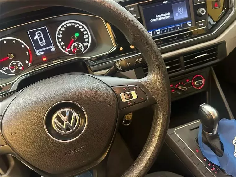 Volkswagen Virtus Prata 2