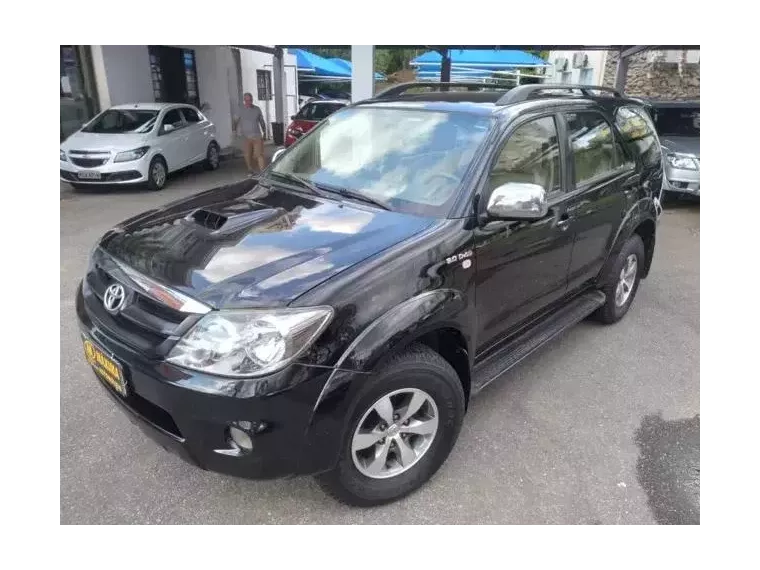 Toyota Hilux SW4 Preto 5