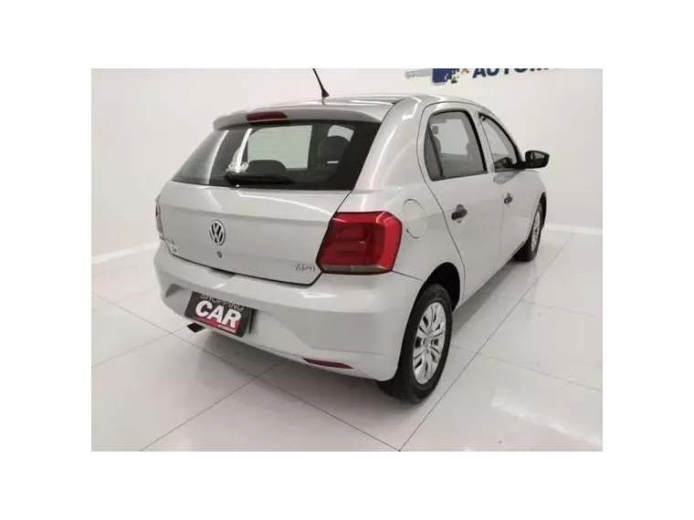 Volkswagen Gol Prata 13