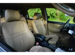 Toyota Hilux SW4