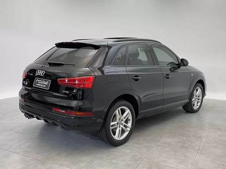 Audi Q3 Preto 11