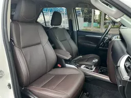 Toyota Hilux SW4