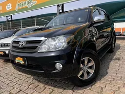 Toyota Hilux SW4